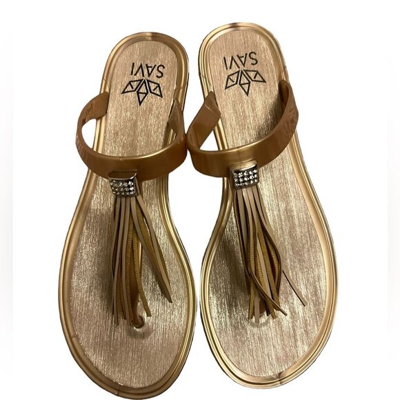 Savi Helena Gold Jelly Tassel Sandals Beach Resort Vacation Size 40 (Euro) 9 US - Picture 1 of 4